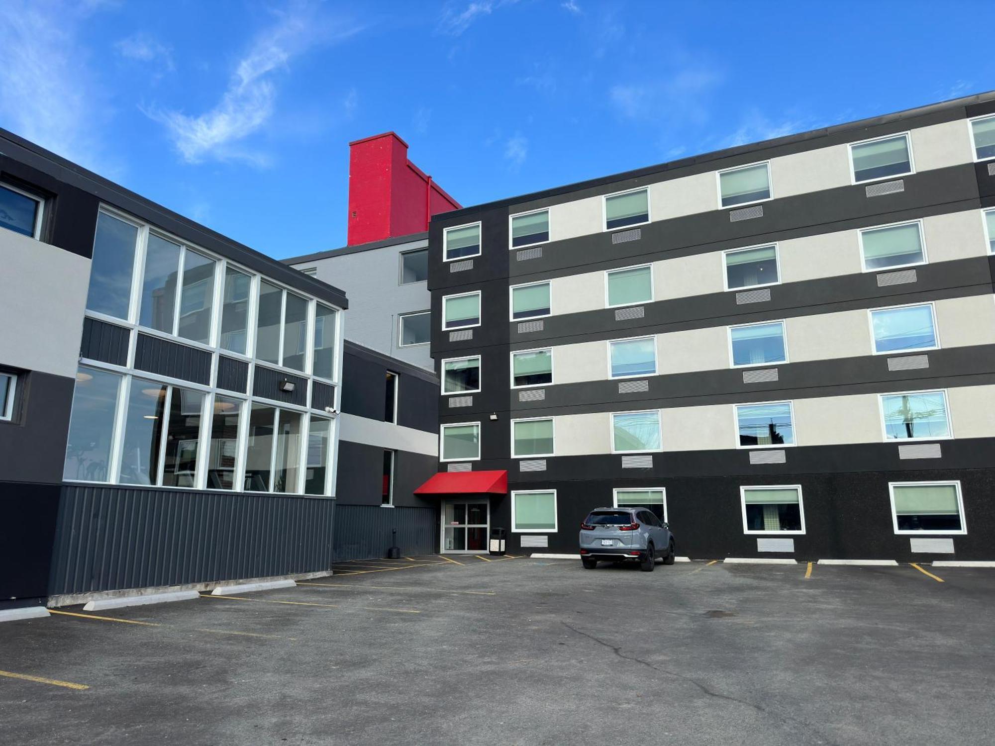 Superior Shores Hotel, BW Signature Collection By Best Western Thunder Bay Exterior photo
